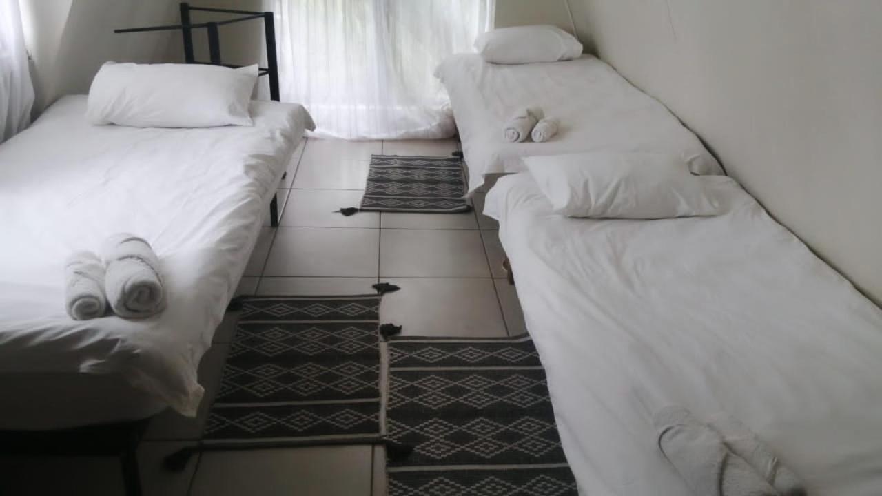 Villa Africa Guesthouse 楚梅布 外观 照片